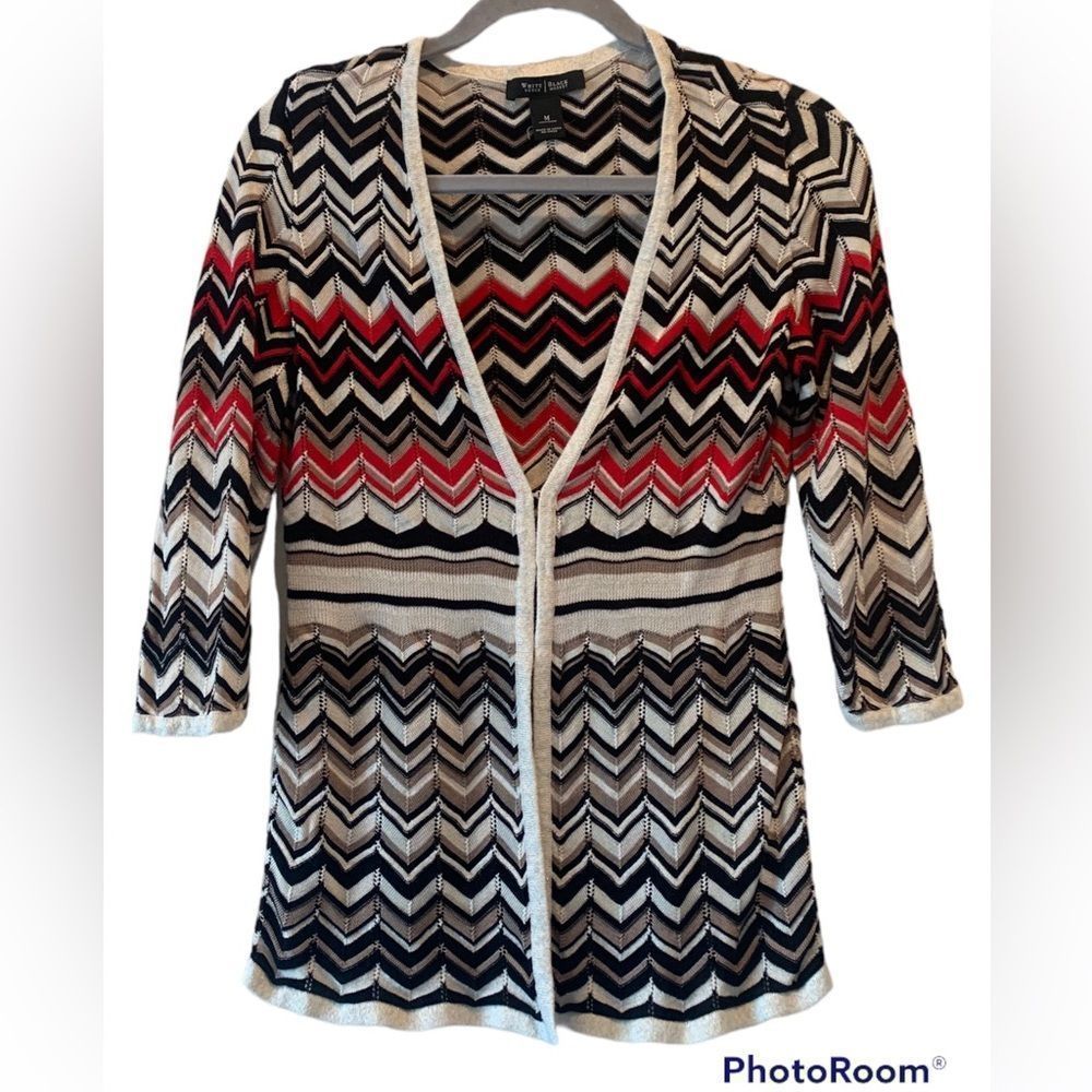 White House Black Market Chevron Cardigan
Size Medium